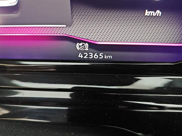 Фото 5 - Volkswagen Golf