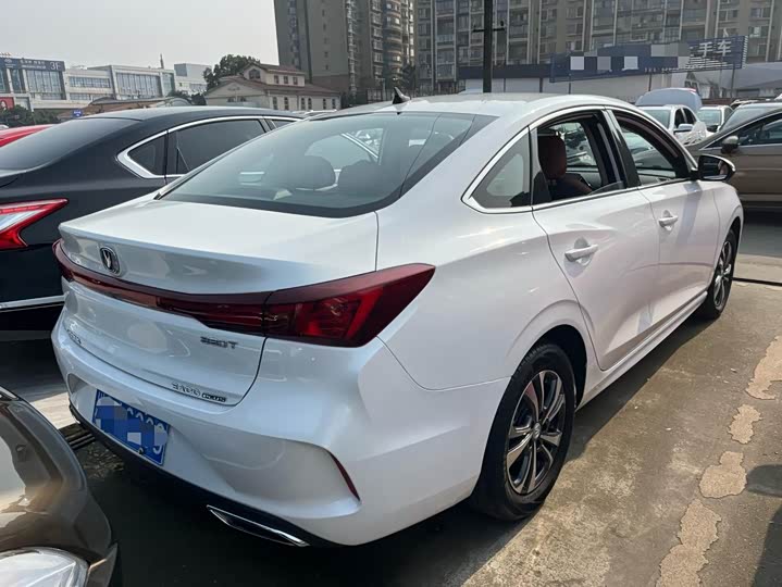 Фото 4 - Changan Eado Plus