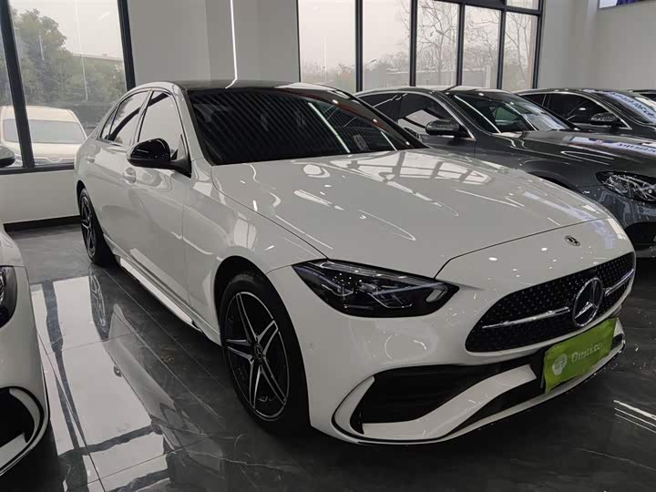 Фото 4 - Mercedes-Benz C-Class