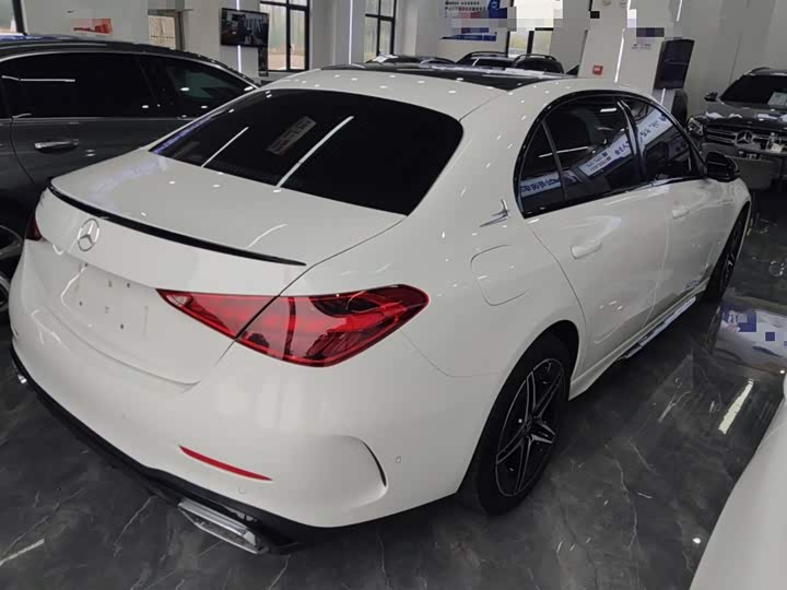 Фото 7 - Mercedes-Benz C-Class