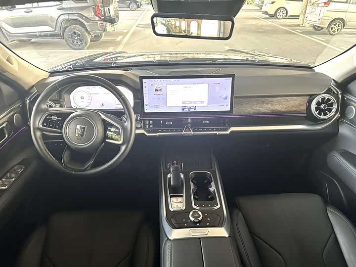 Фото 7 - Tank 400 Hybrid