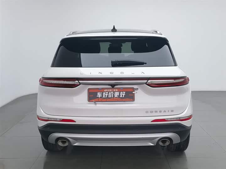 Фото 4 - Lincoln Corsair