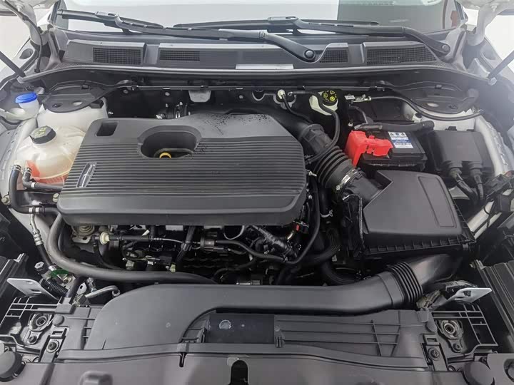 Фото 6 - Lincoln Corsair