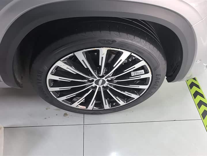 Фото 6 - Geely Monjaro Thor Hybrid