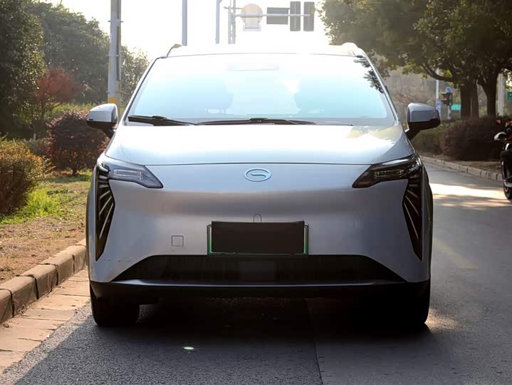 Фото 2 - GAC Aion Y