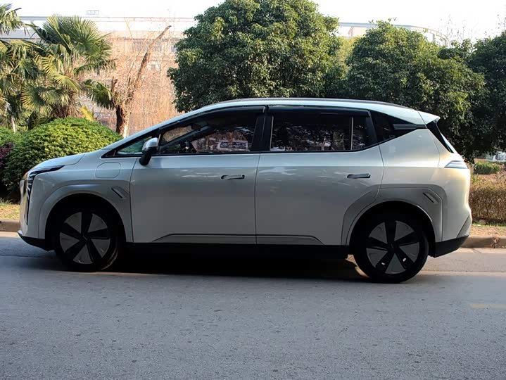 Фото 4 - GAC Aion Y