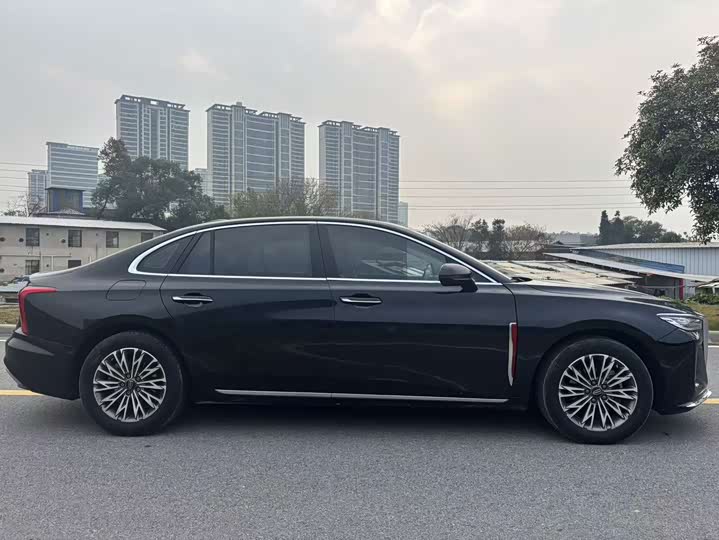 Фото 4 - Hongqi H5
