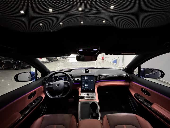 Фото 8 - Nio EC6