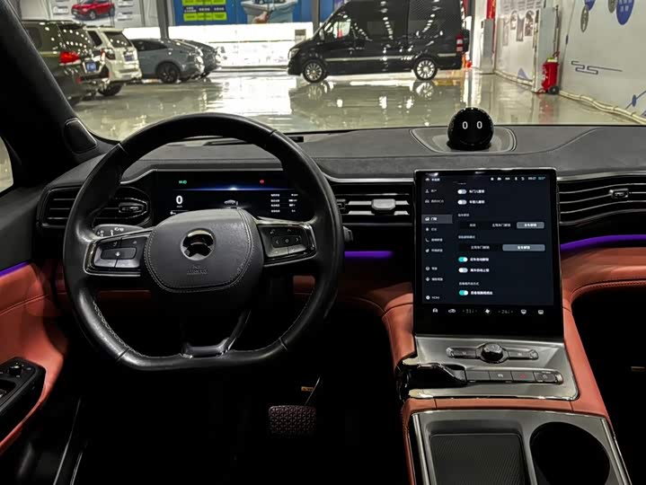 Фото 9 - Nio EC6