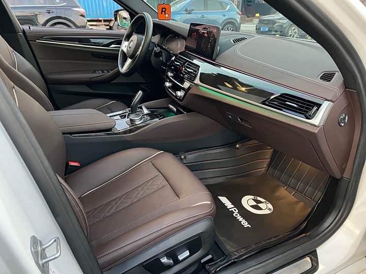 Фото 7 - BMW 5 Series