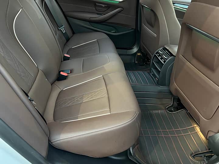 Фото 8 - BMW 5 Series