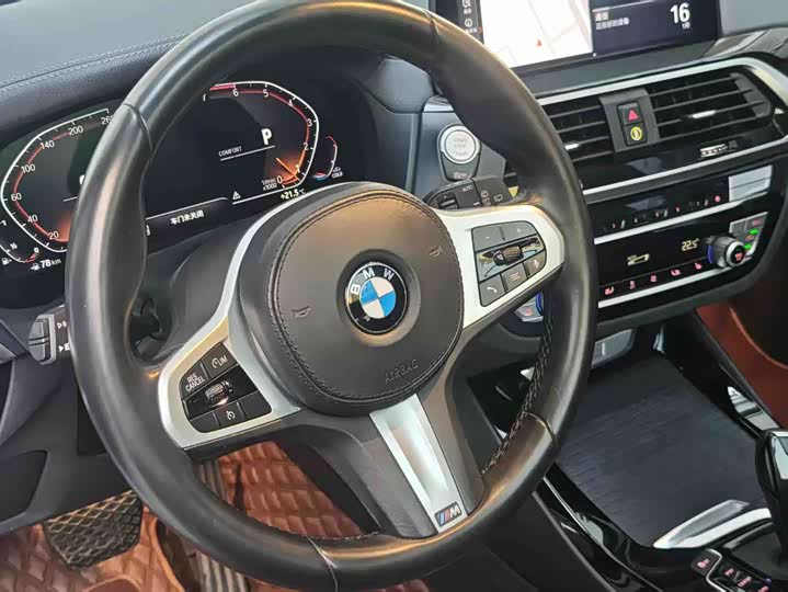 Фото 2 - BMW X3