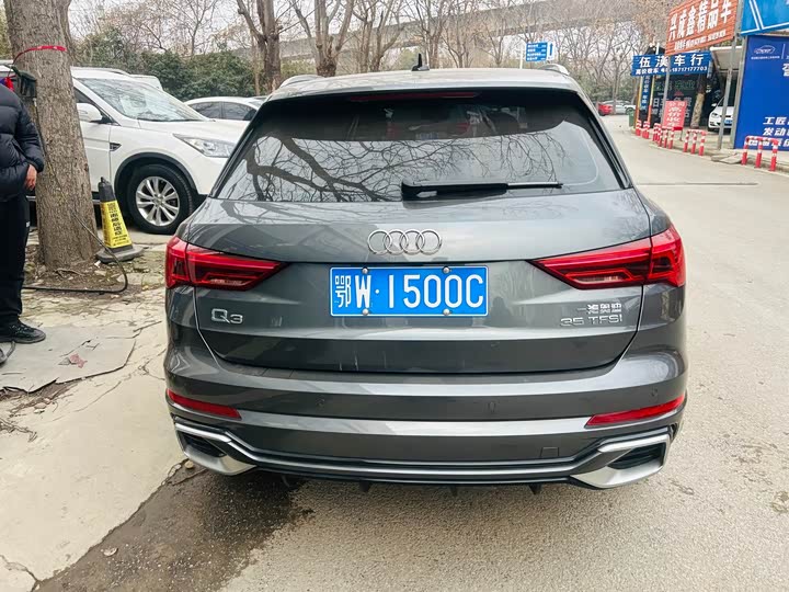 Фото 5 - Audi Q3