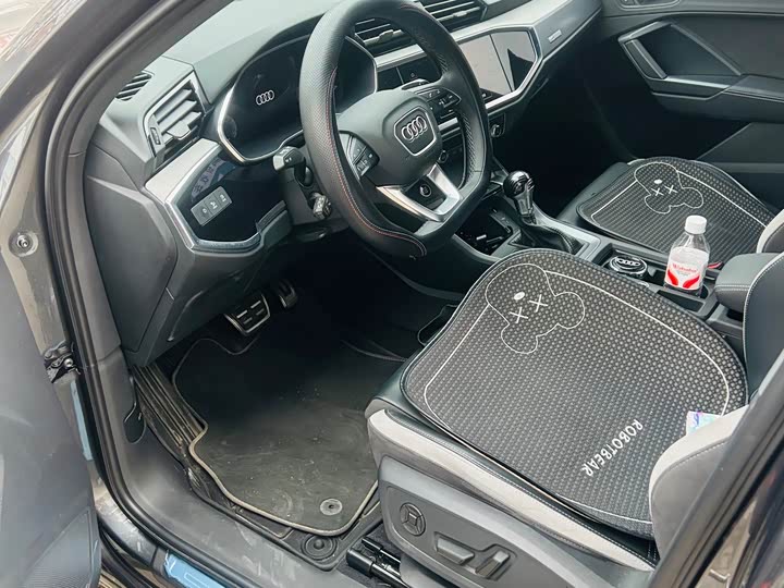 Фото 7 - Audi Q3