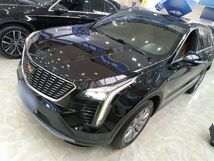 Фото 1 - Cadillac XT4