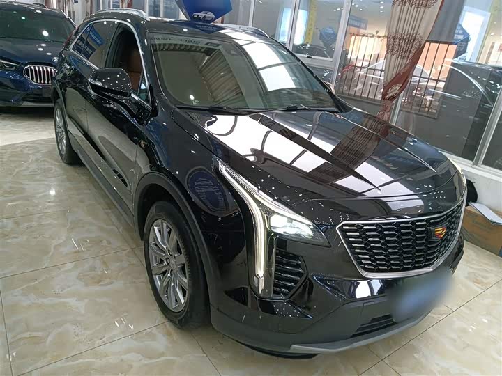 Фото 4 - Cadillac XT4