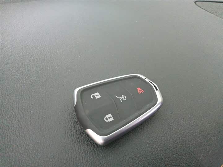 Фото 9 - Cadillac XT4