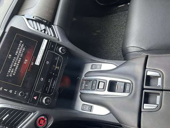 Фото 7 - Honda Avancier