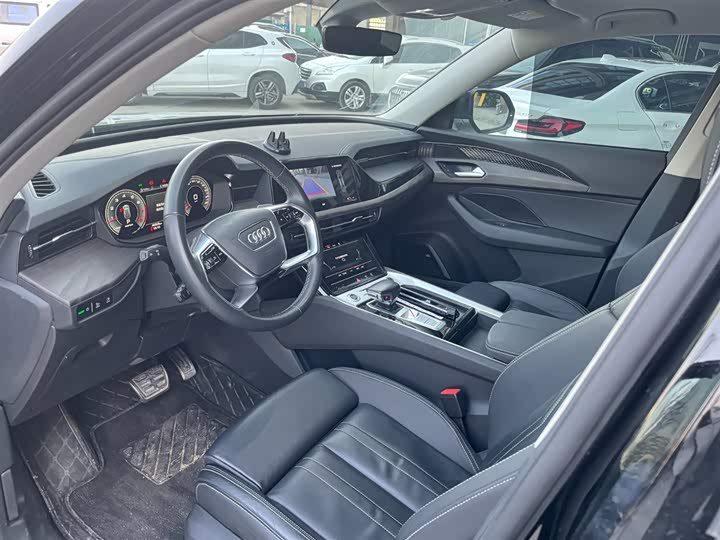 Фото 4 - Audi Q6