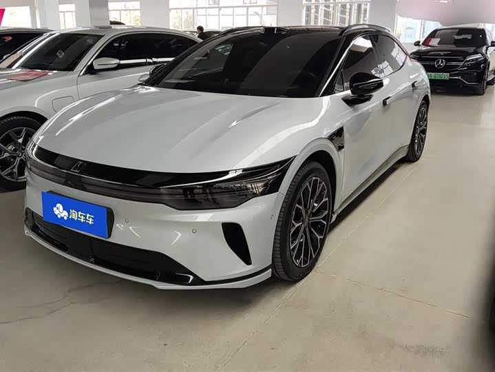 Фото 1 - Zeekr 007 GT