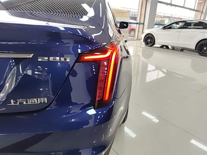 Фото 8 - Cadillac CT5