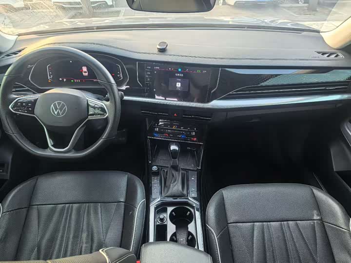 Фото 3 - Volkswagen Passat