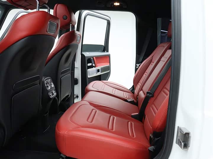 Фото 8 - Mercedes-Benz G-Class