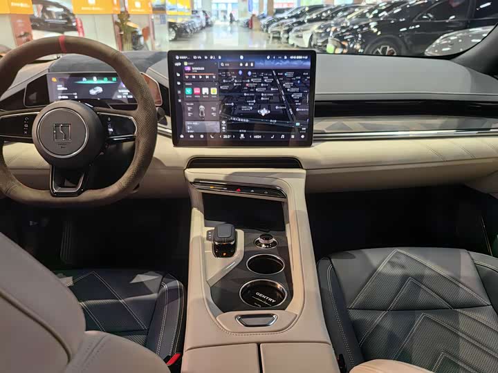 Фото 6 - Zeekr 001