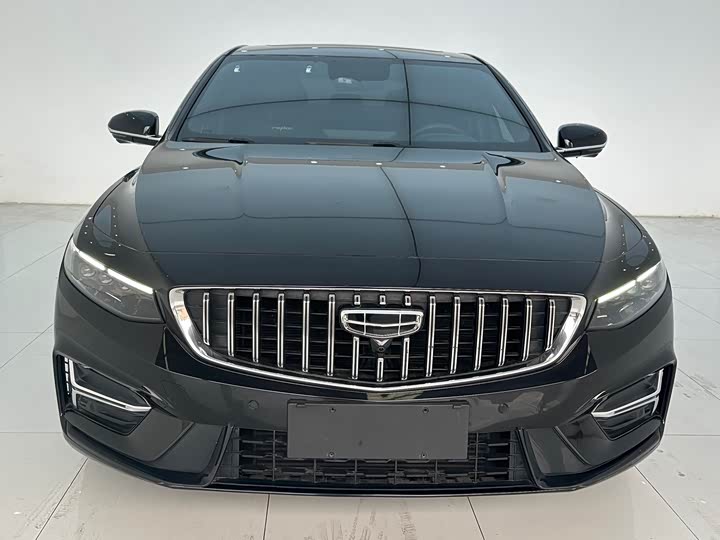 Фото 2 - Geely Preface