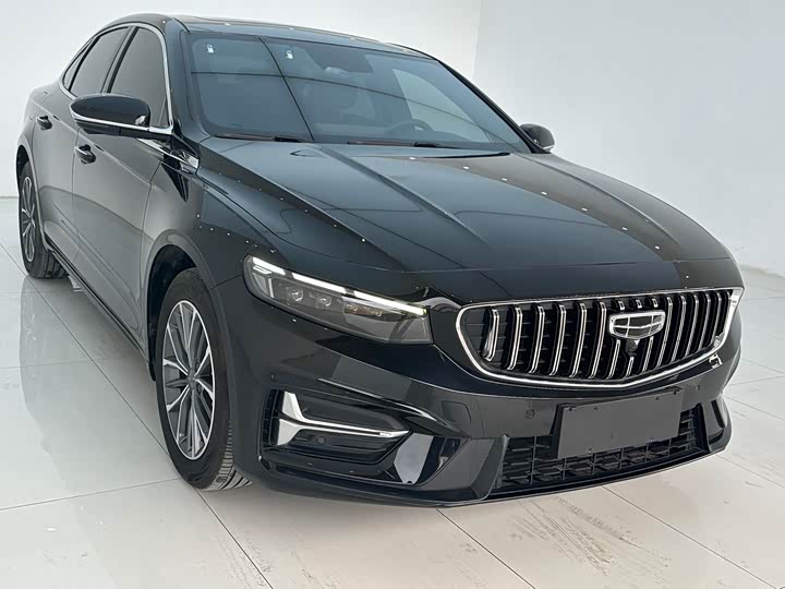 Фото 3 - Geely Preface