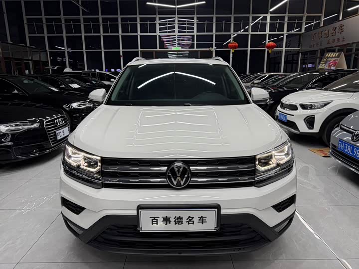 Фото 2 - Volkswagen Tharu