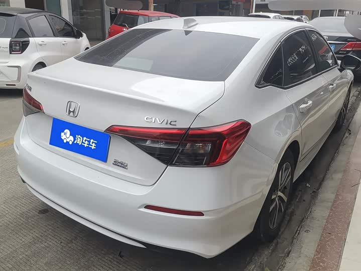 Фото 3 - Honda Civic