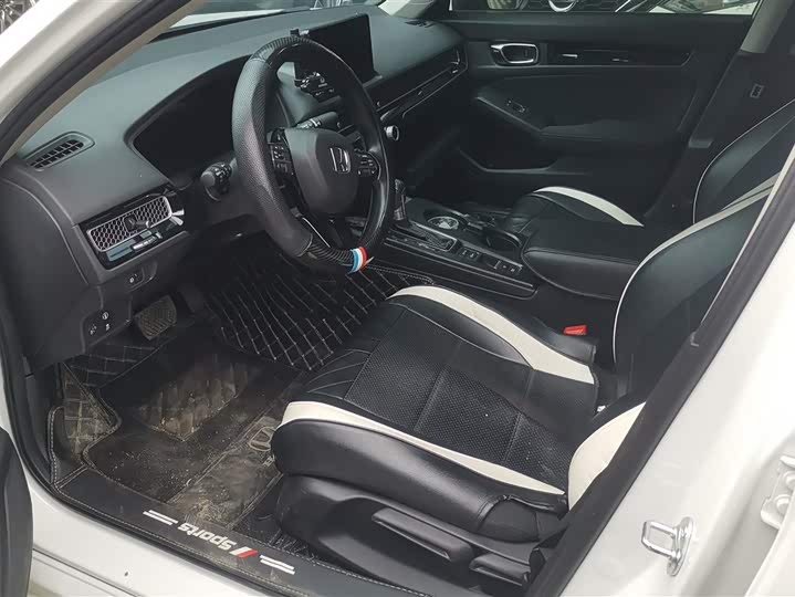 Фото 9 - Honda Civic