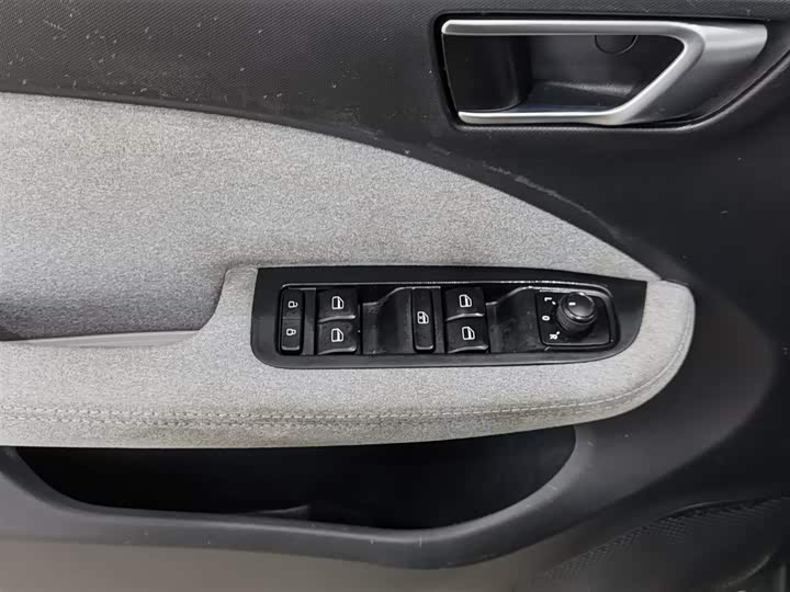 Фото 9 - Leapmotor T03