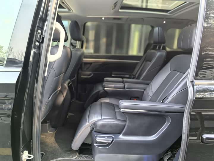 Фото 6 - GAC Trumpchi M8