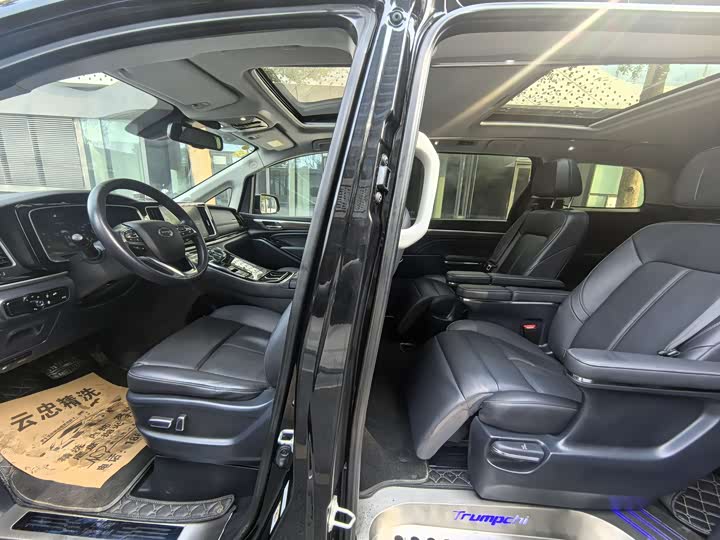 Фото 7 - GAC Trumpchi M8