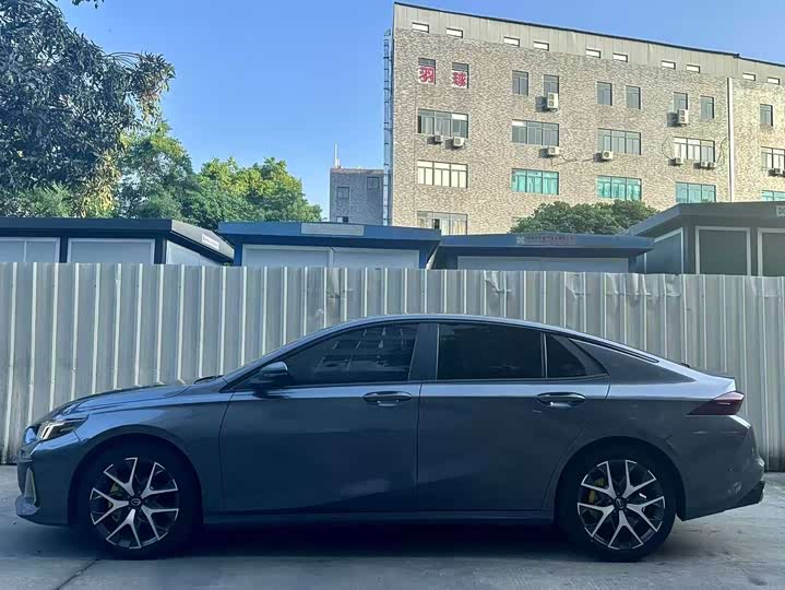 Фото 3 - GAC Trumpchi Empow R