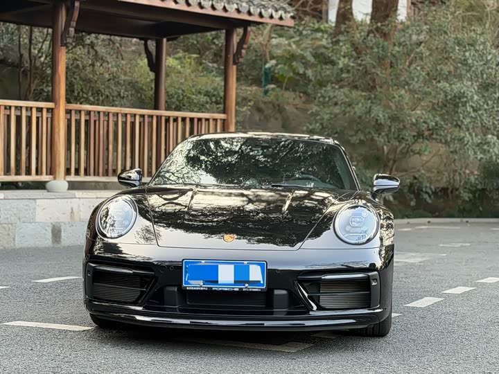 Фото 3 - Porsche 911