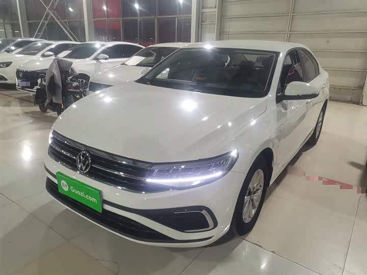 Фото 2 - Volkswagen Bora