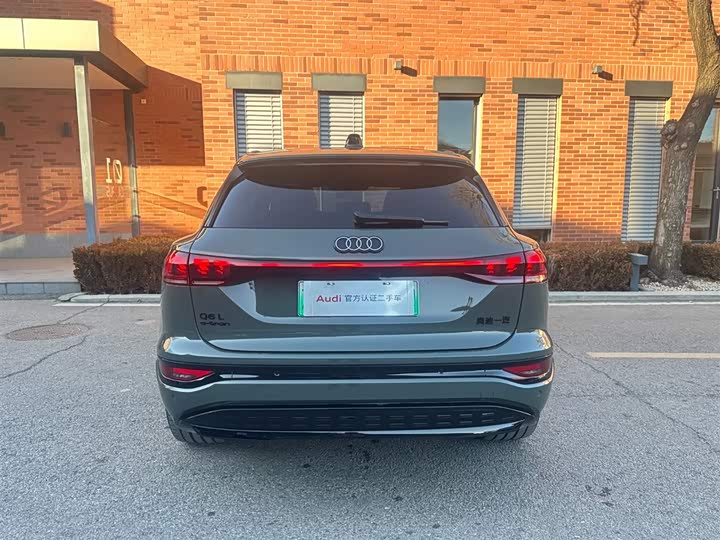 Фото 5 - Audi Q6L e-tron