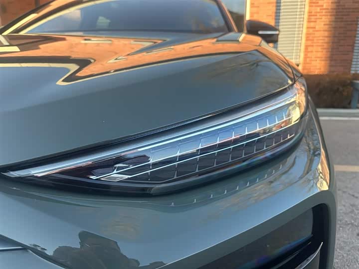 Фото 6 - Audi Q6L e-tron