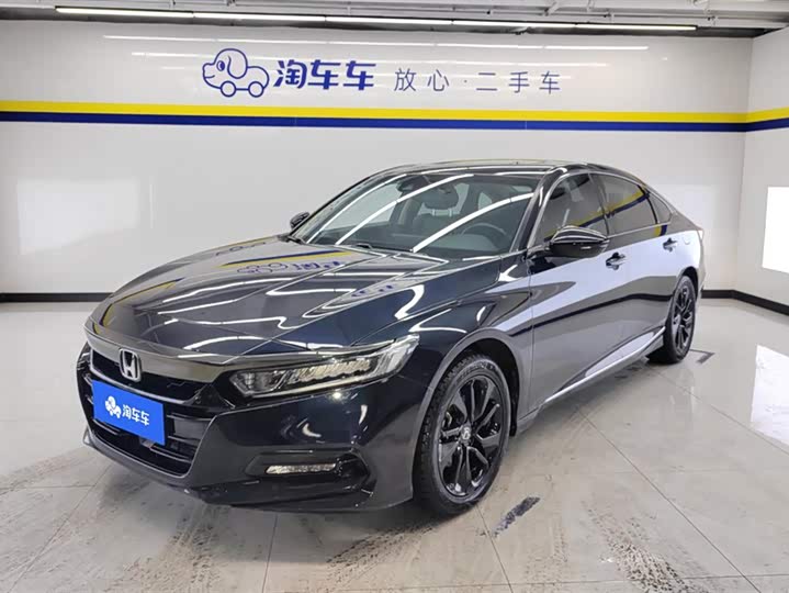 Фото 1 - Honda Accord