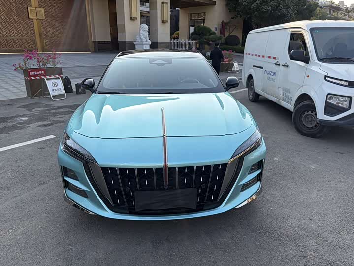 Фото 2 - Hongqi H6