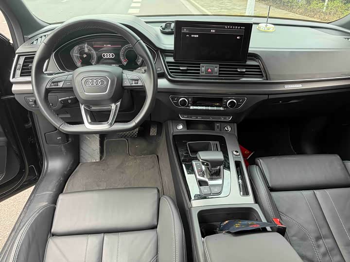 Фото 5 - Audi Q5L