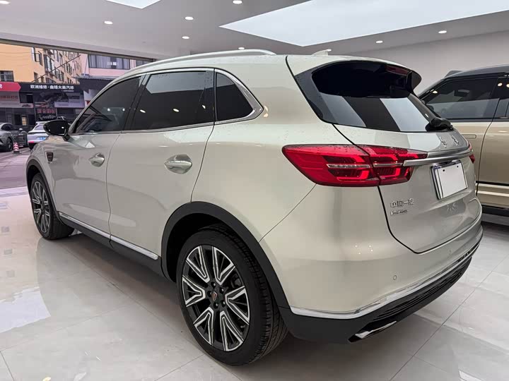 Фото 9 - Hongqi HS5