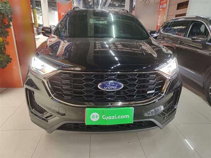 Фото 3 - Ford Edge