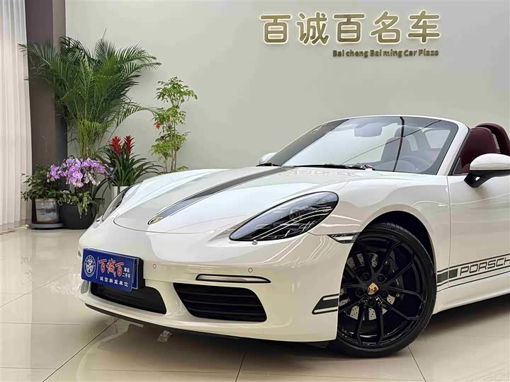 Фото 3 - Porsche 718