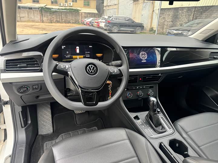 Фото 9 - Volkswagen Lavida