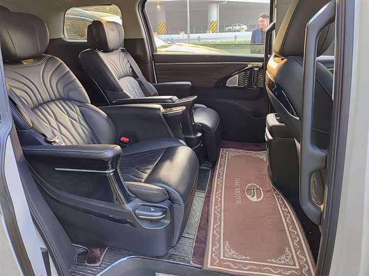 Фото 9 - GAC Trumpchi M8