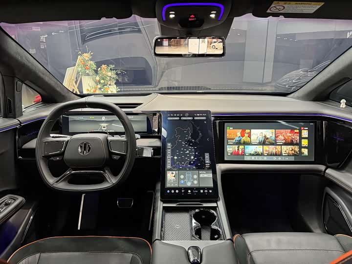 Фото 5 - HiPhi X